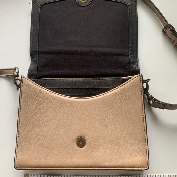 Purse - Picture 2 of 6